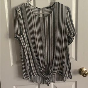 Short sleeve stripped shirt